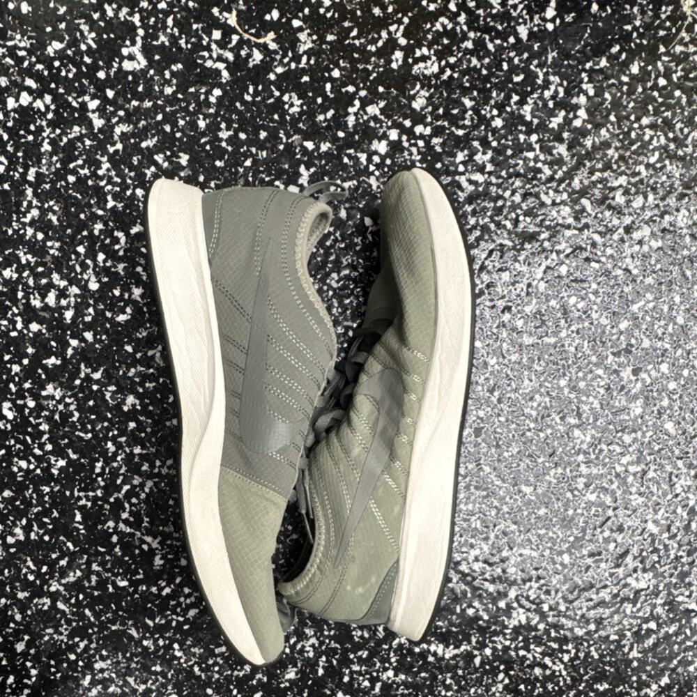 Green Nike Runner 10.5